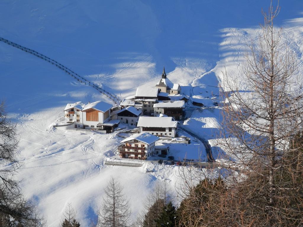 Reschnerhof Bed & Breakfast Resia Exterior photo