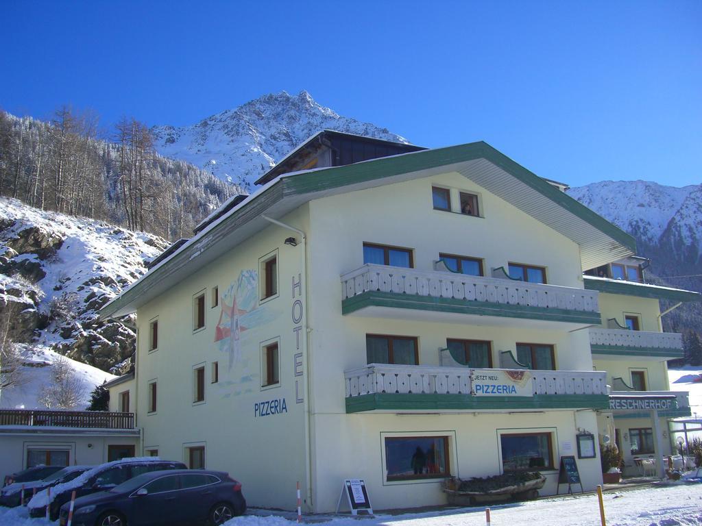 Reschnerhof Bed & Breakfast Resia Exterior photo